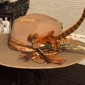 Custom Fedora named Golden Hour